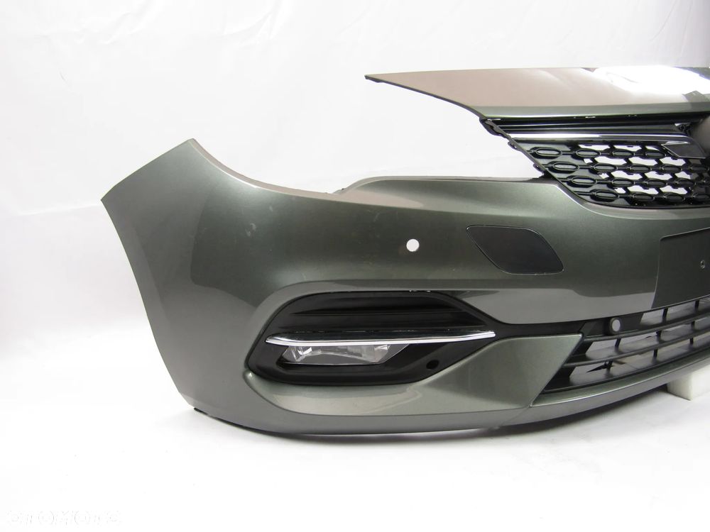 Zderzak przedni Opel Astra K 19-22 Pdc-4  + Atrapa Kod lakieru GR5 / 509B - 18