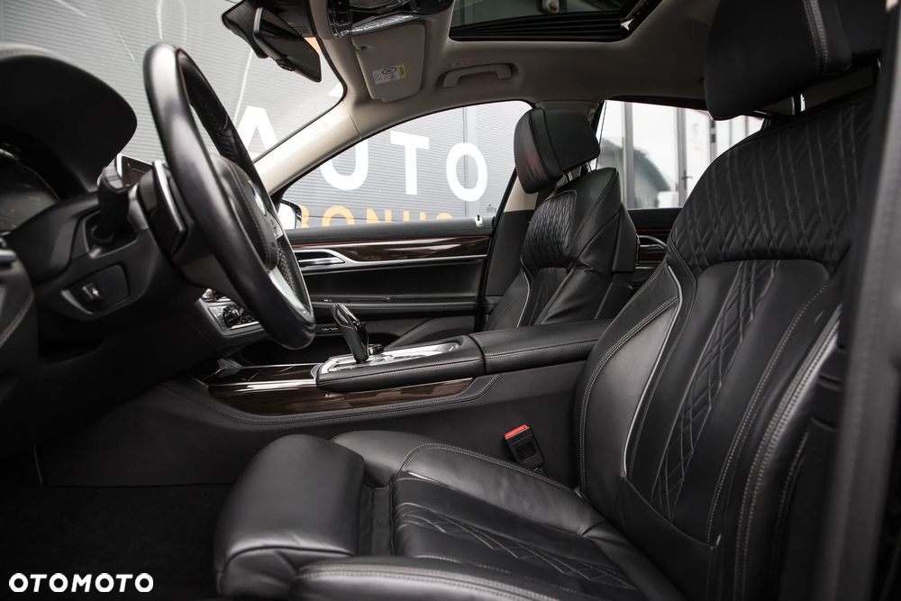BMW Seria 7 730d xDrive - 36