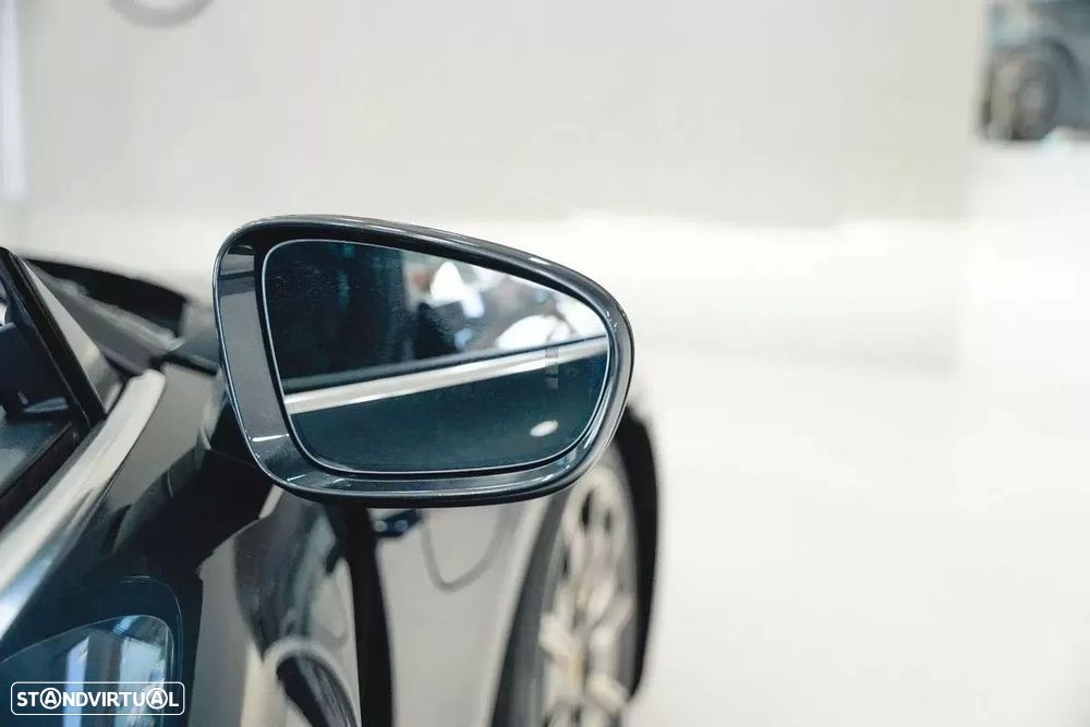 Porsche Taycan 4S — fotografia 46