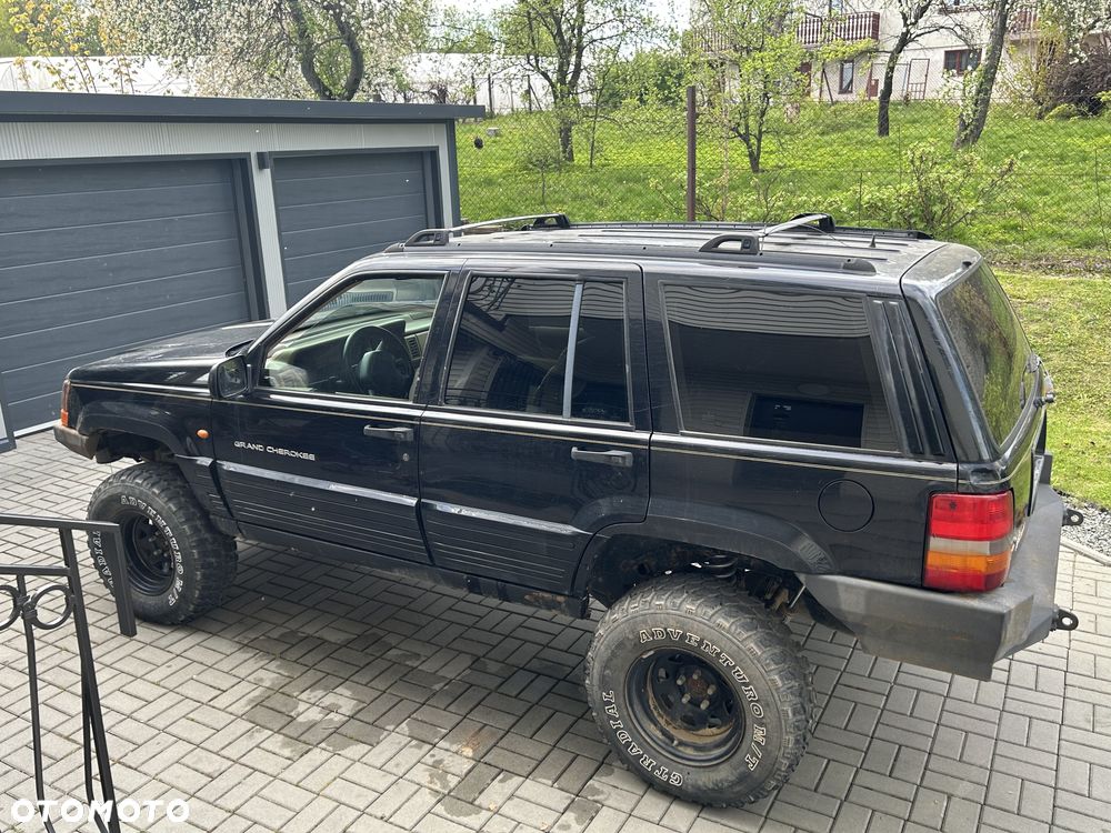 Jeep Grand Cherokee - 8