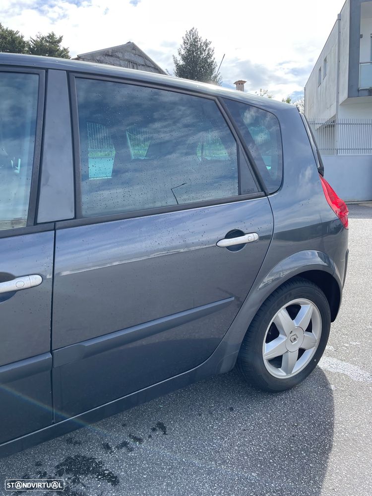 Renault Scénic 1.5 dCi Dynamique S - 3