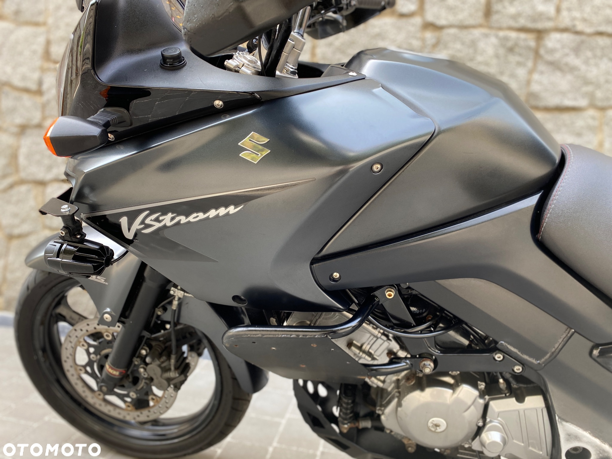 Suzuki V-STROM - 19