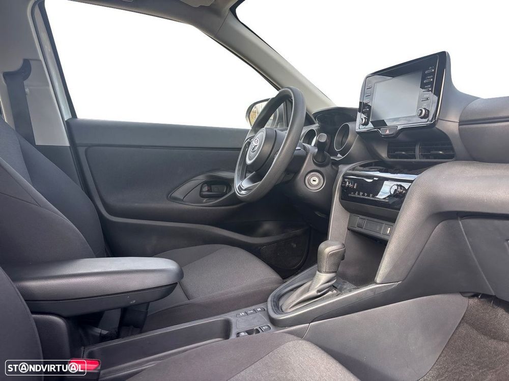 Toyota Yaris Cross 1.5 HDF Comfort - 6