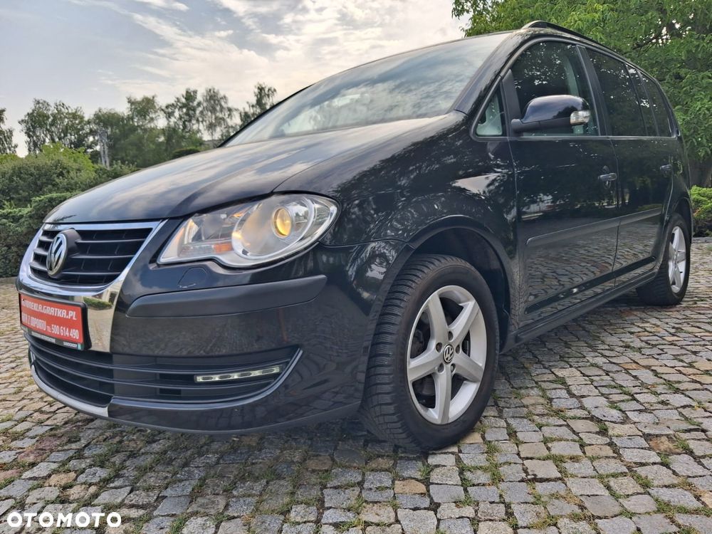 Volkswagen Touran - 19