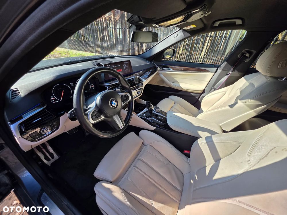 BMW Seria 5 520d xDrive M Sport sport - 7
