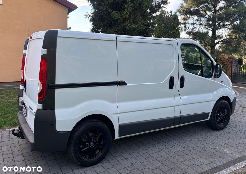 Opel Vivaro - 17