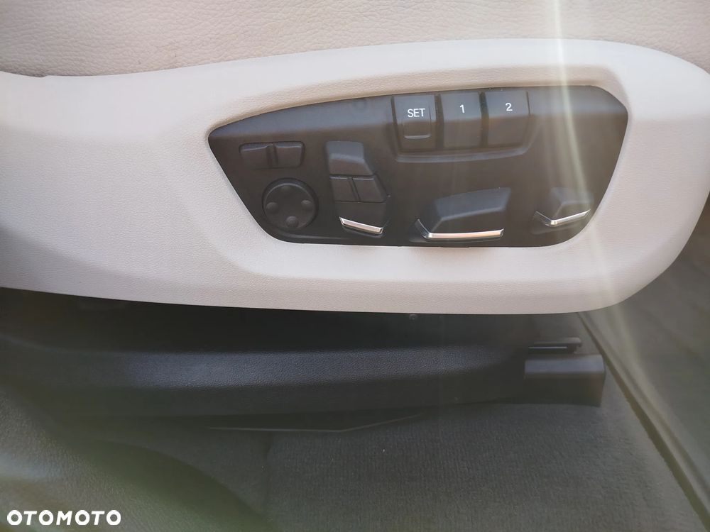 BMW X5 sDrive25d - 34