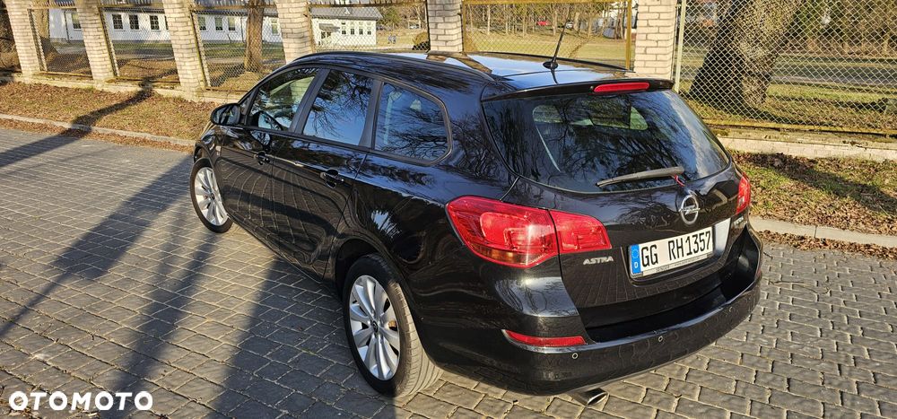 Opel Astra 1.4 Turbo 150 Jahre - 31