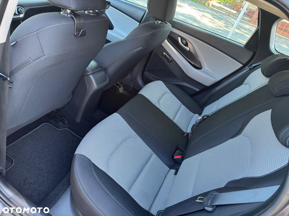 Hyundai i30 - 34