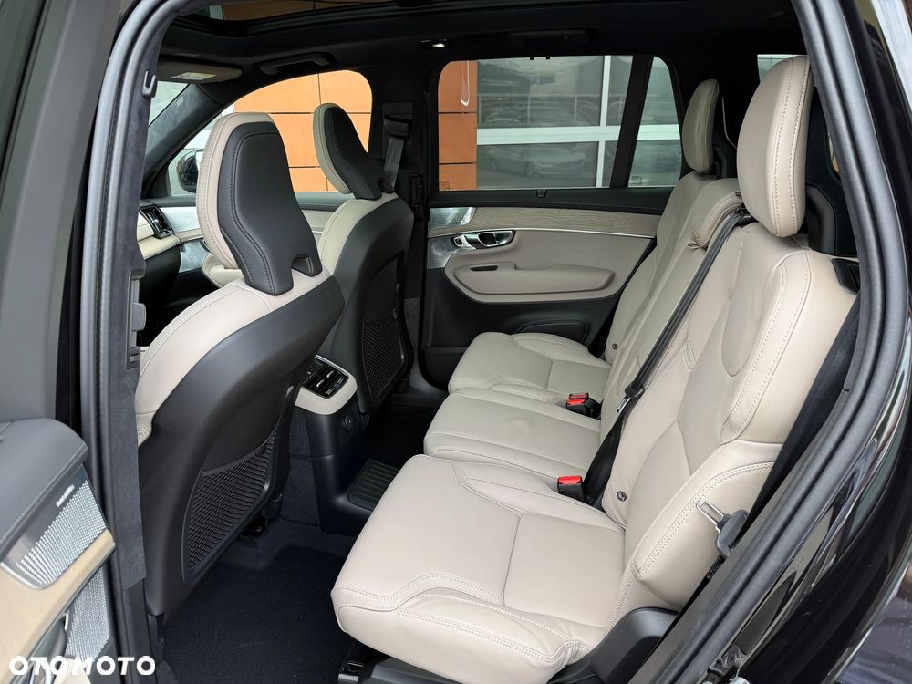 Volvo XC 90 T8 AWD Plug-In Hybrid Ultra Bright 7os - 9