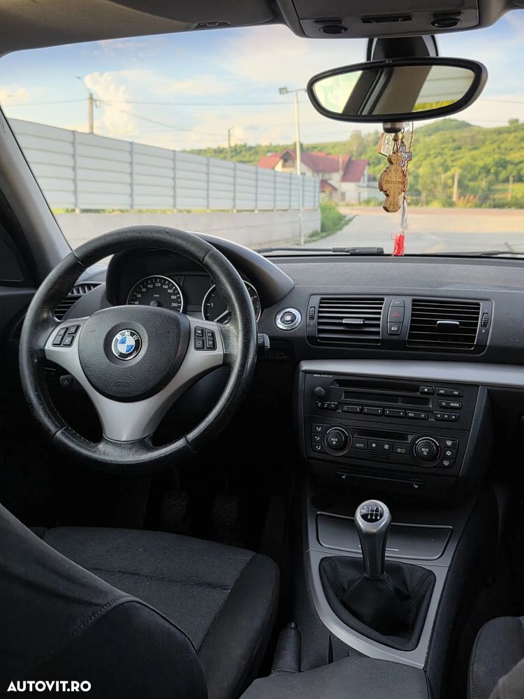 BMW Seria 1 120d - 6