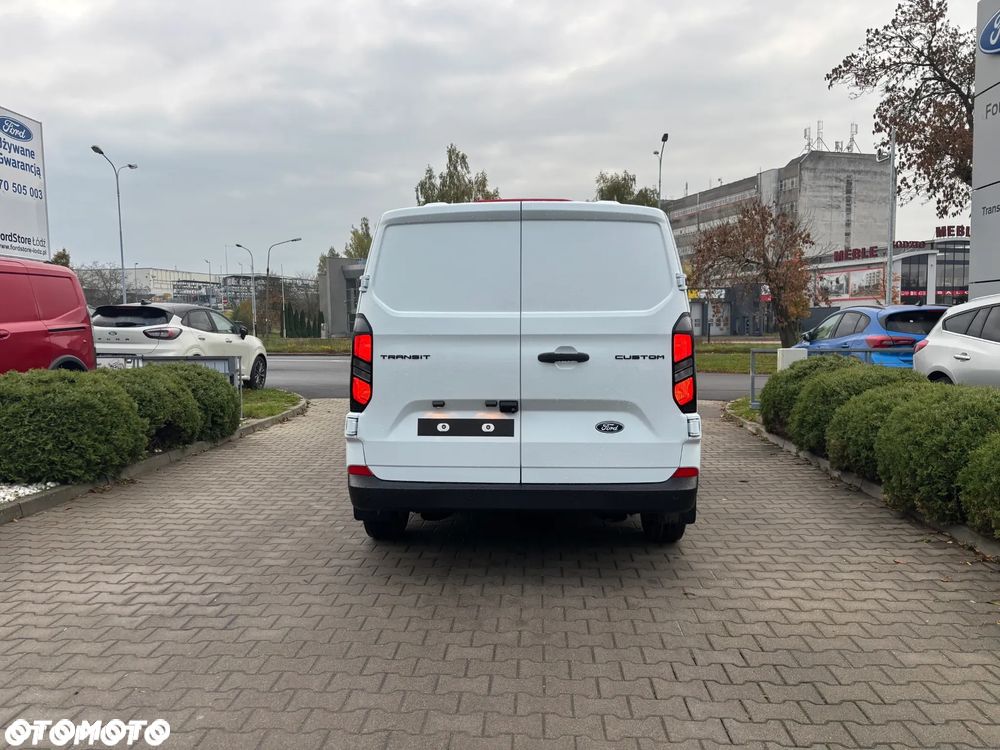 Ford E-Transit Custom 218KM A1 RWD VAN TREND - 7