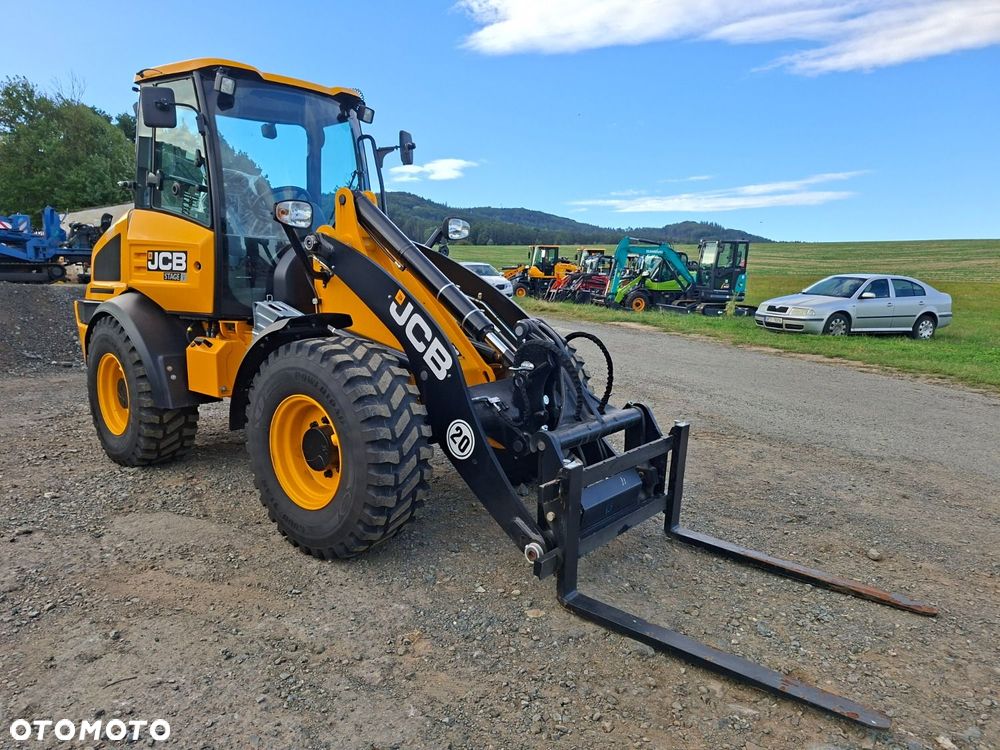 JCB 409 Sv - 3