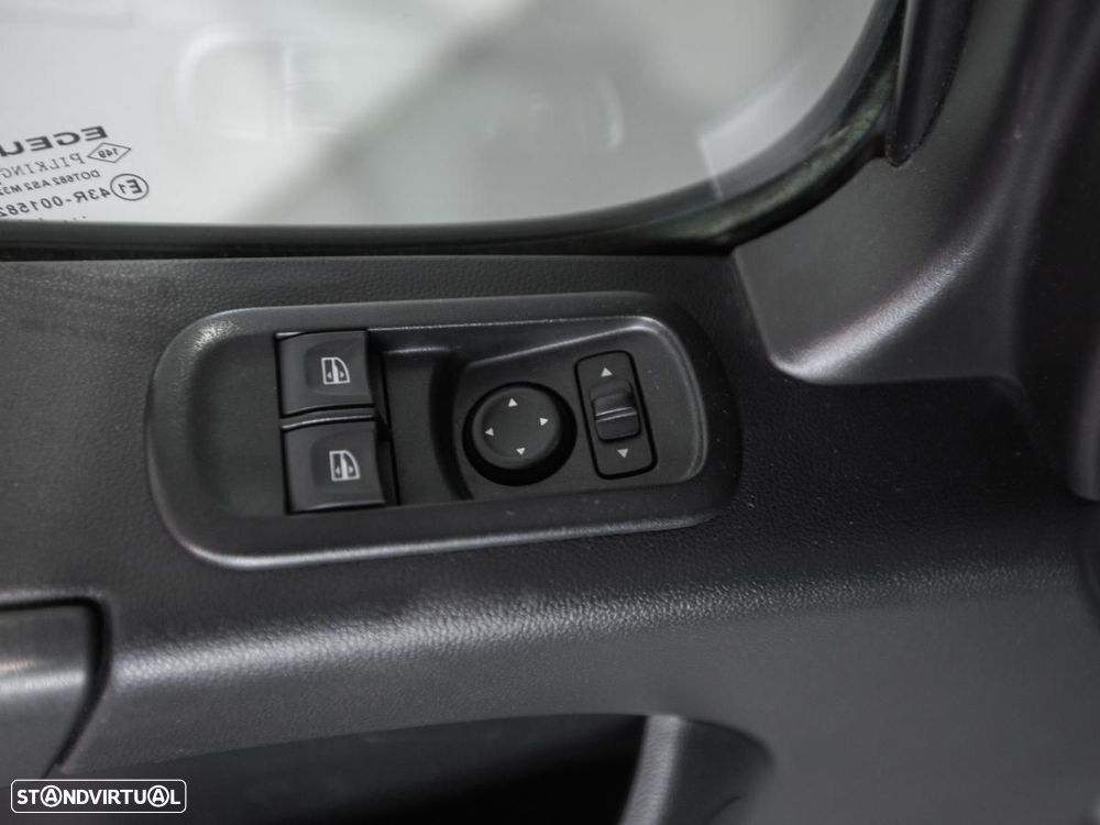 Renault Master L3 3.5T (EURO VI) C/ PLATAFORMA ELEVATORIA C/IVA - 13