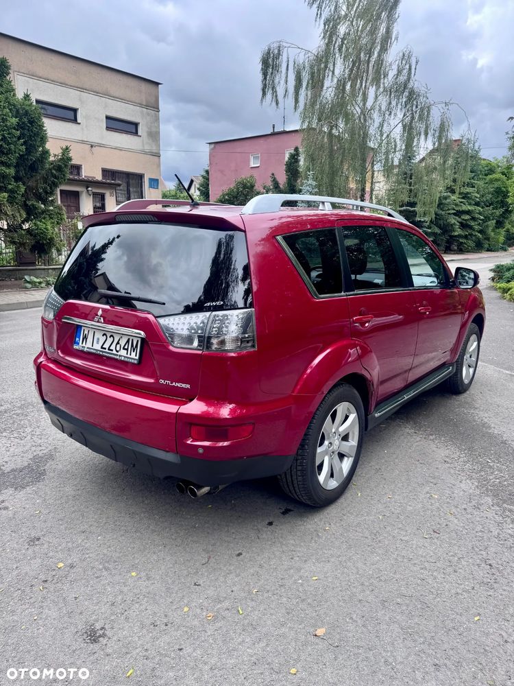 Mitsubishi Outlander 2.0 DID Intense + - 8