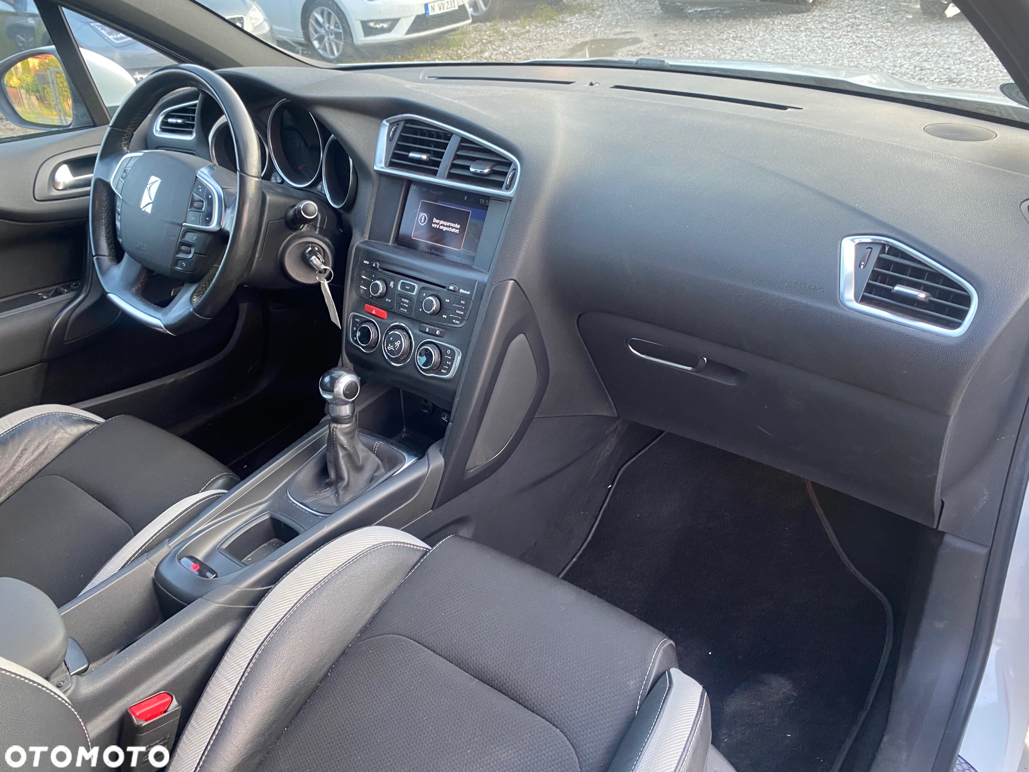 Citroën DS4 VTi 120 SoChic - 29