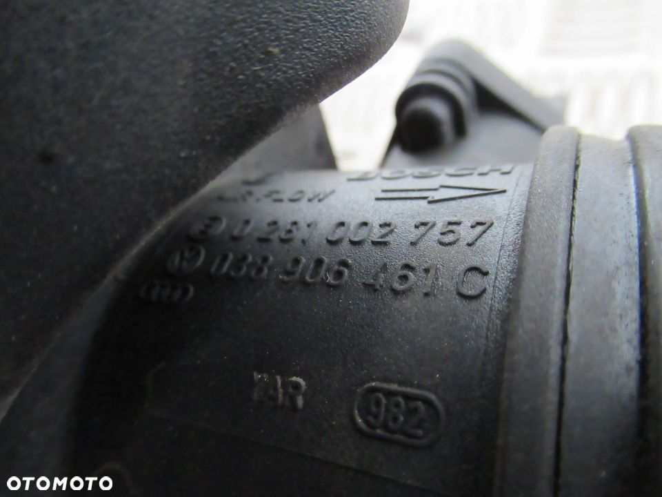 PRZEPŁYWOMIERZ POWIETRZA GOLF IV 1.9TDI 038906461C 0281002757 - 2