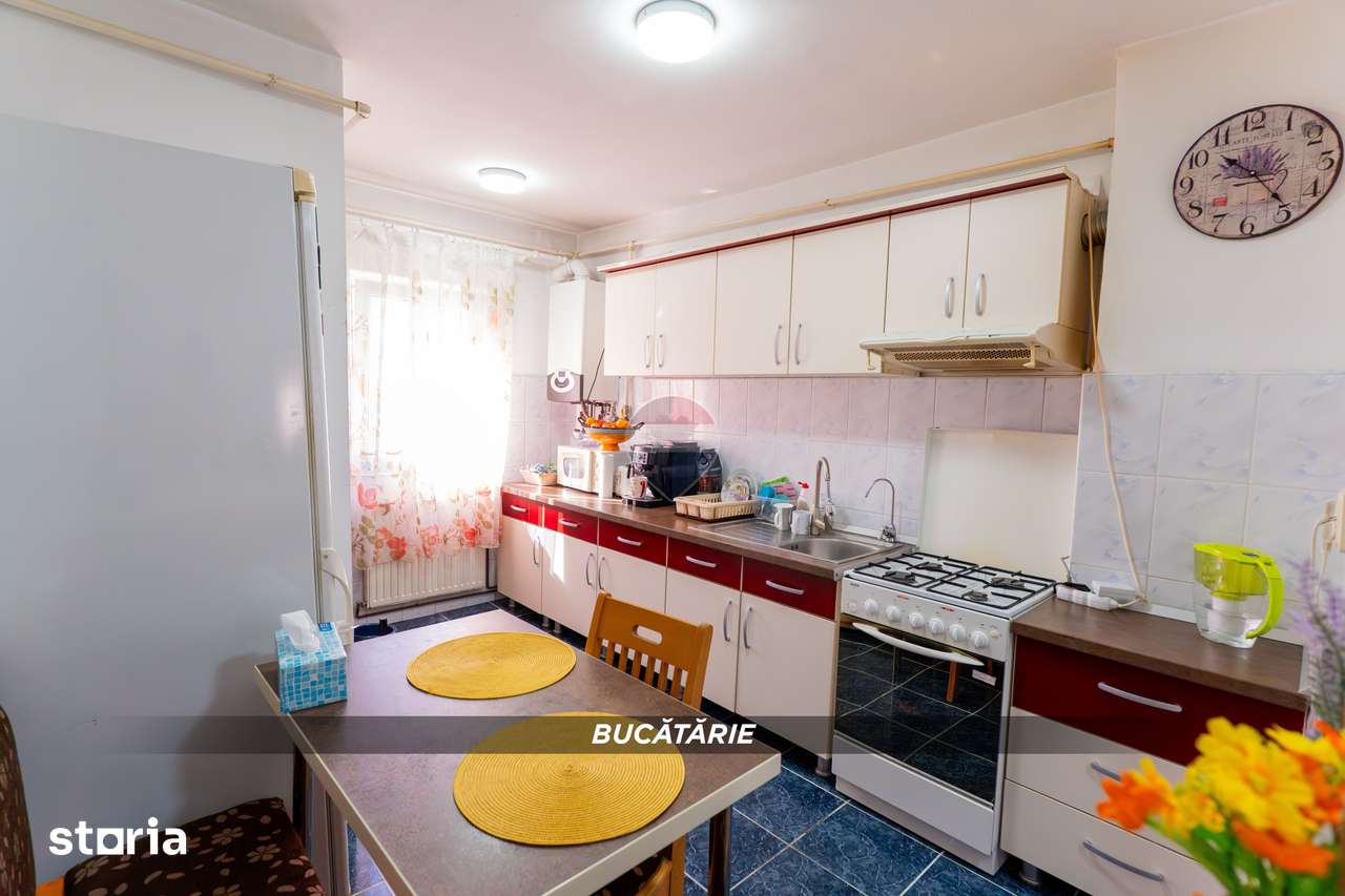 Apartament cu 3 camere de vanzare in zona Ultracentrala — fotografia 1
