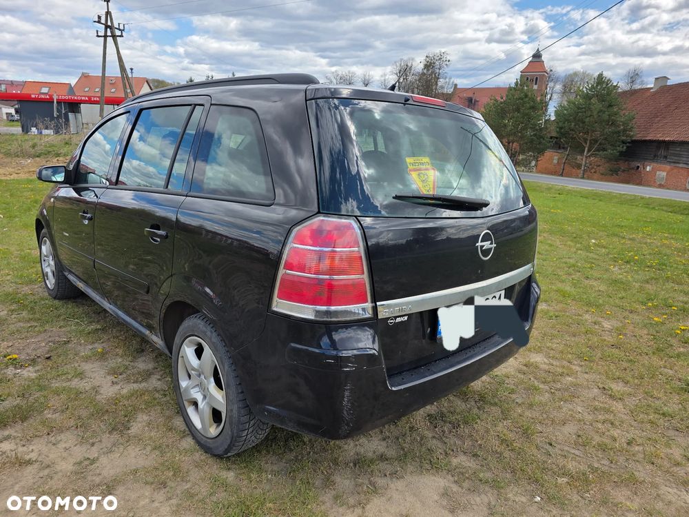 Opel Zafira 1.8 - 6