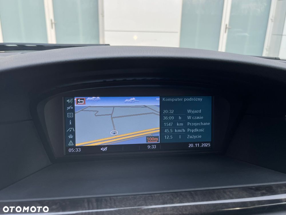 BMW Seria 5 540i - 12