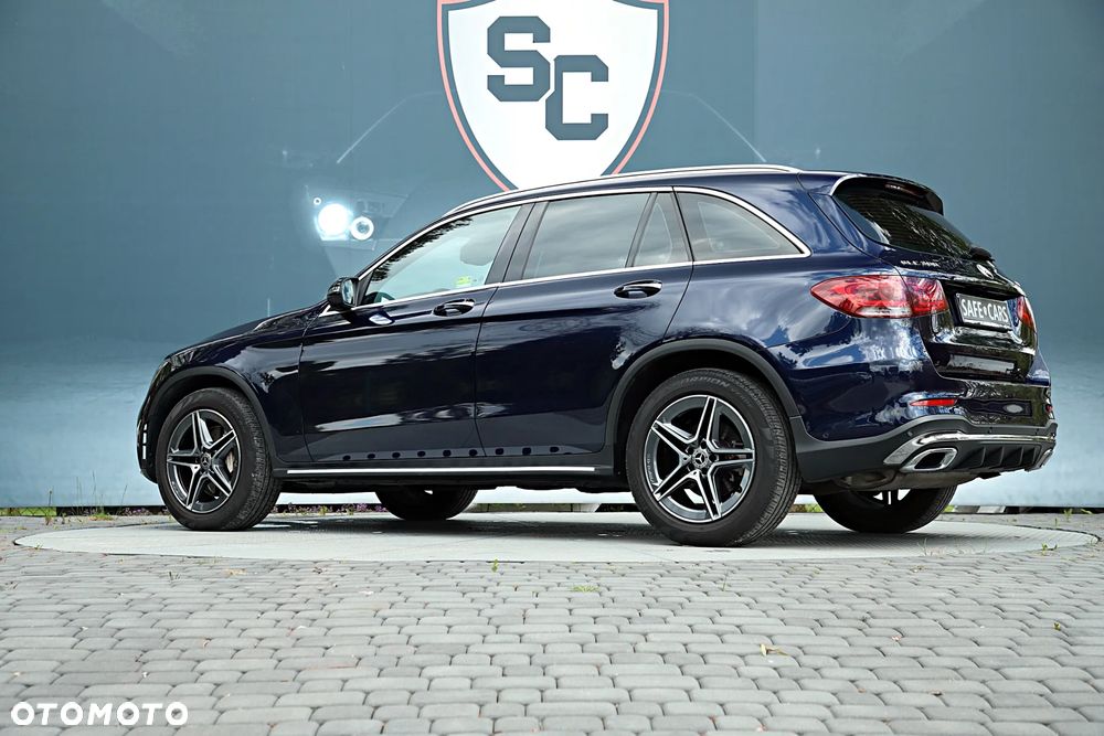 Mercedes-Benz GLC 300 4Matic 9G-TRONIC AMG Line - 6