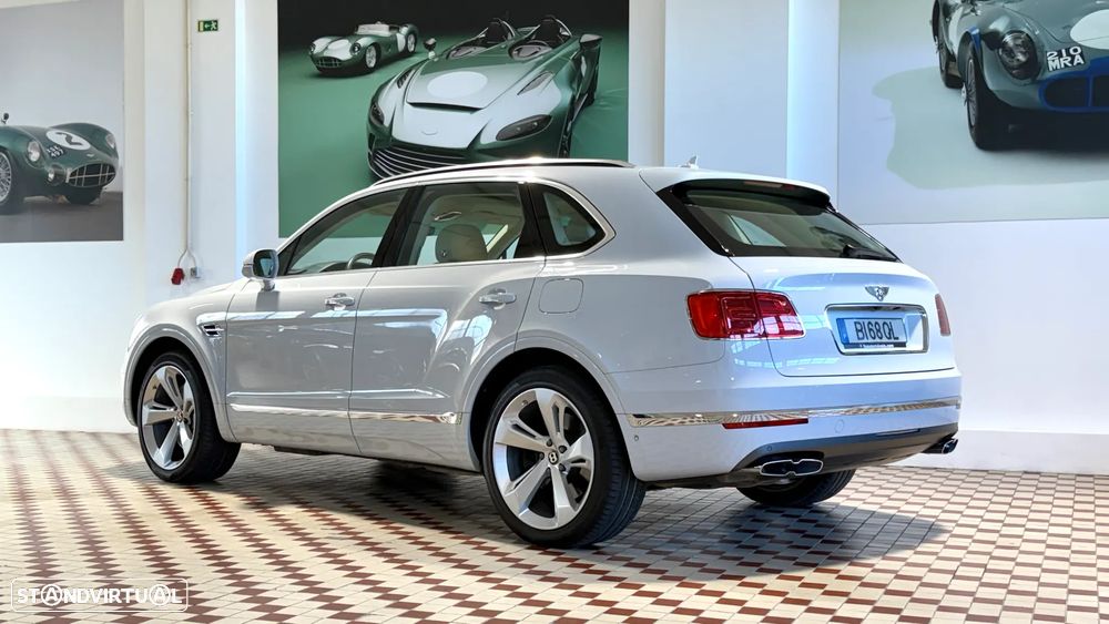 Bentley Bentayga V6 Hybrid - 3