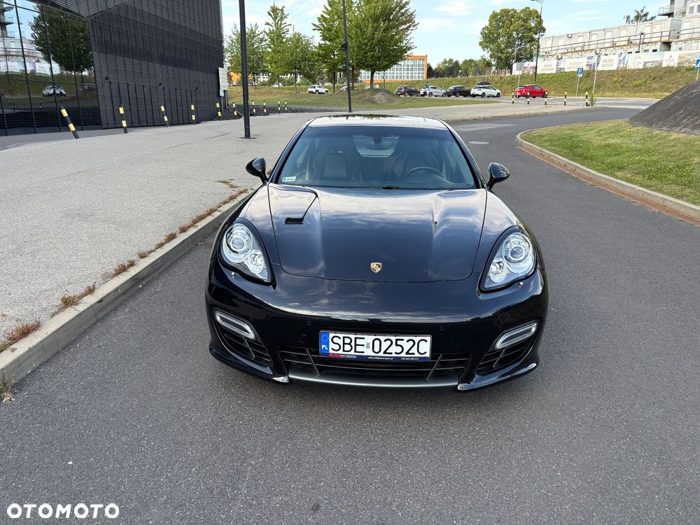 Porsche Panamera 4S - 3