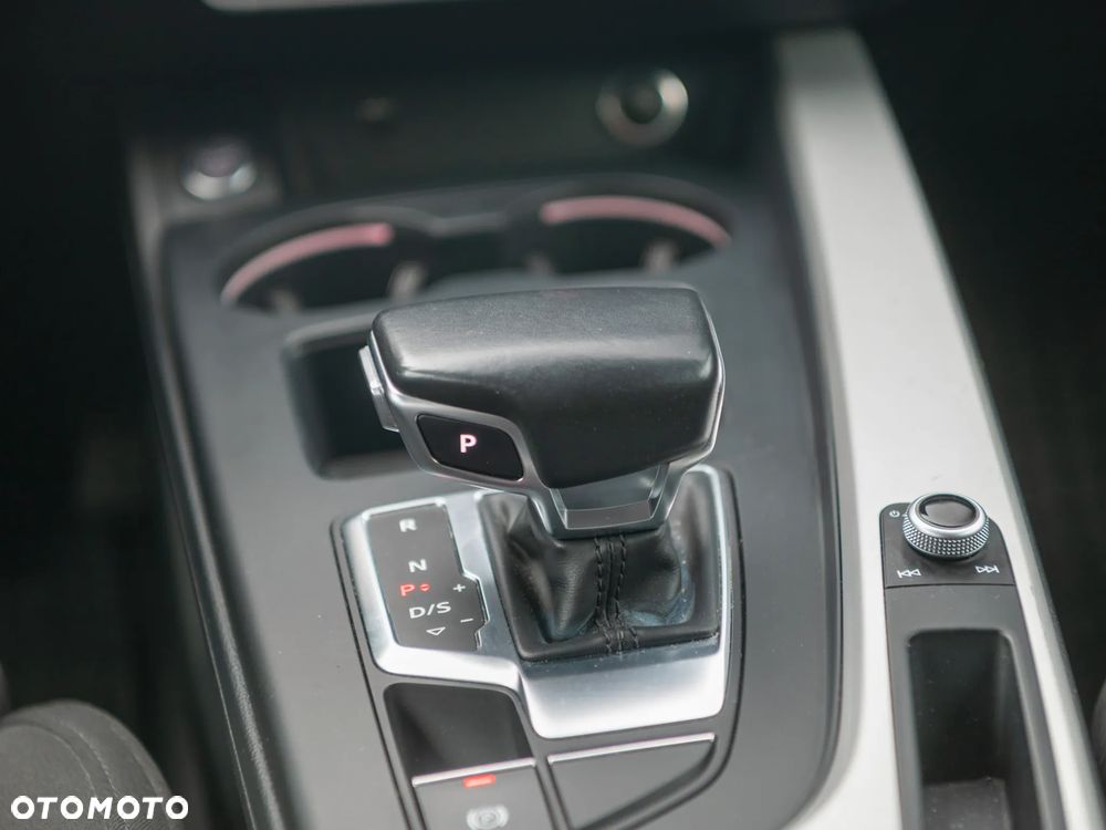 Audi A4 Avant 35 TDI mHEV Advanced S tronic - 4