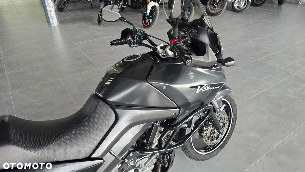 Suzuki V-STROM - 36