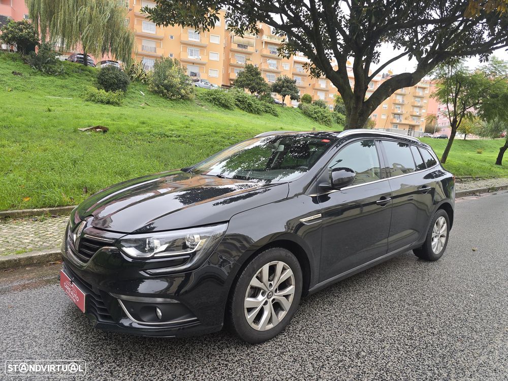 Renault Mégane Sport Tourer - 2