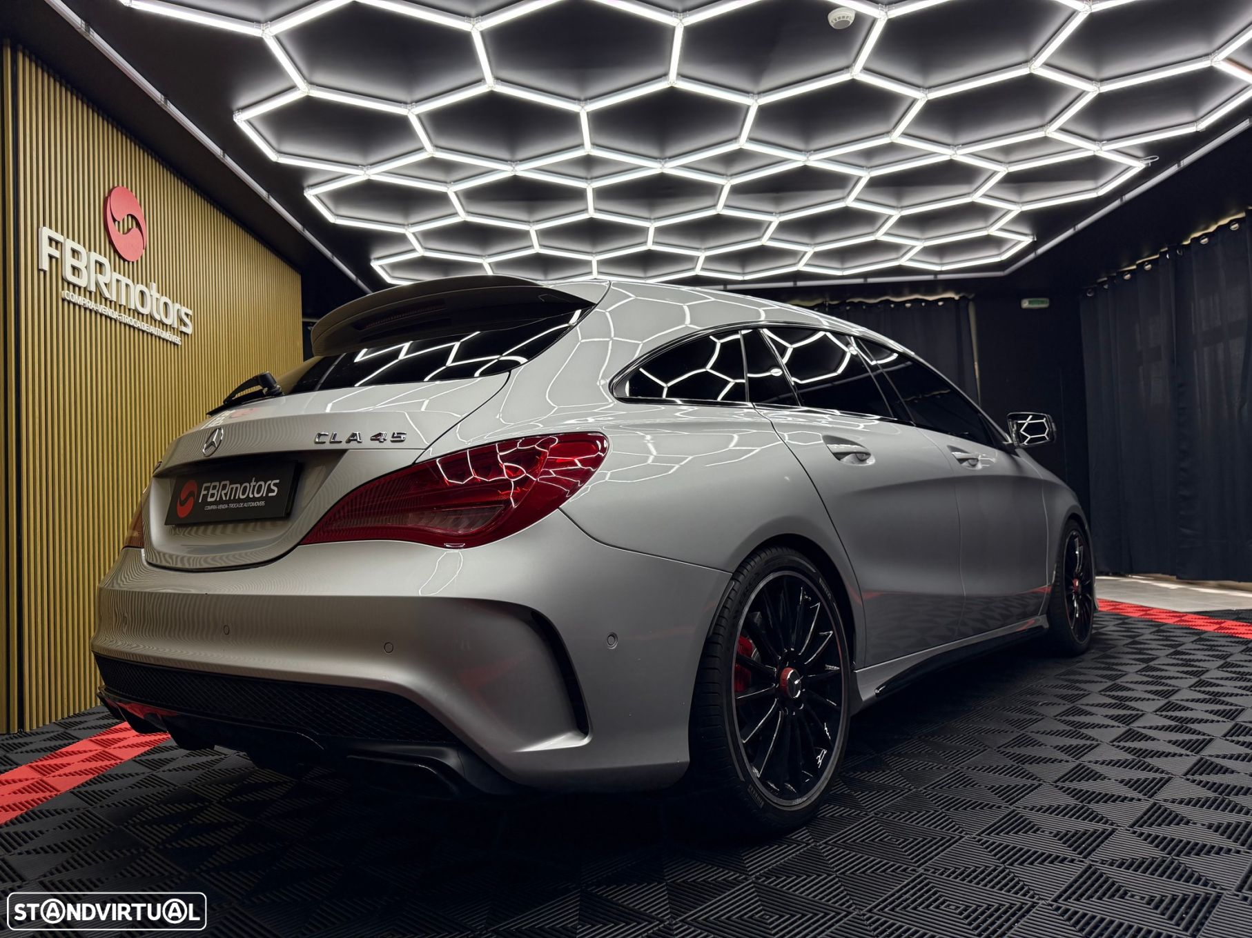 Mercedes-Benz CLA 45 AMG Shooting Brake 4-Matic - 6