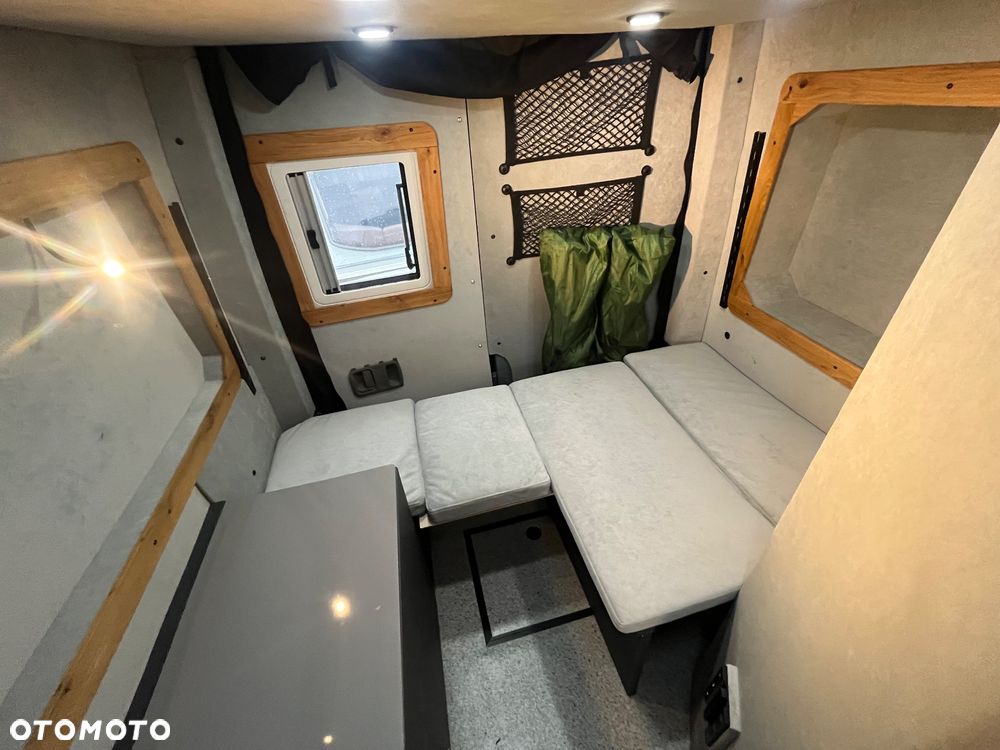 Mercedes-Benz Sprinter - 24