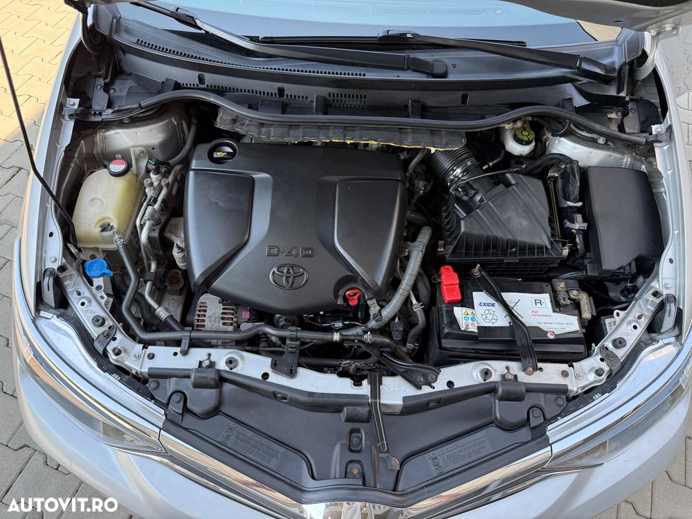 Toyota Auris 1.6 D-4D Edition S+ - 22