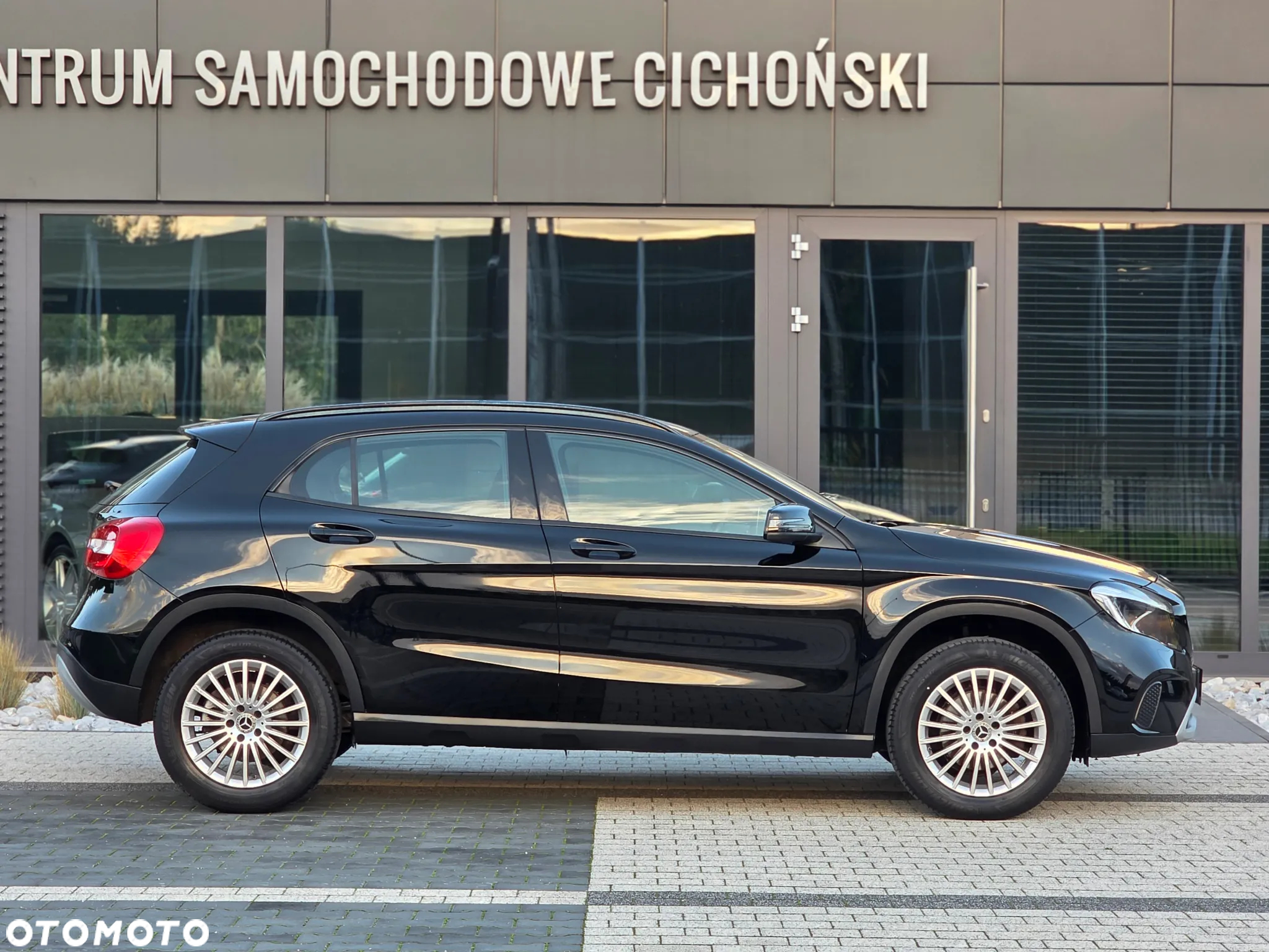 Mercedes-Benz GLA 180 7G-DCT Style - 9