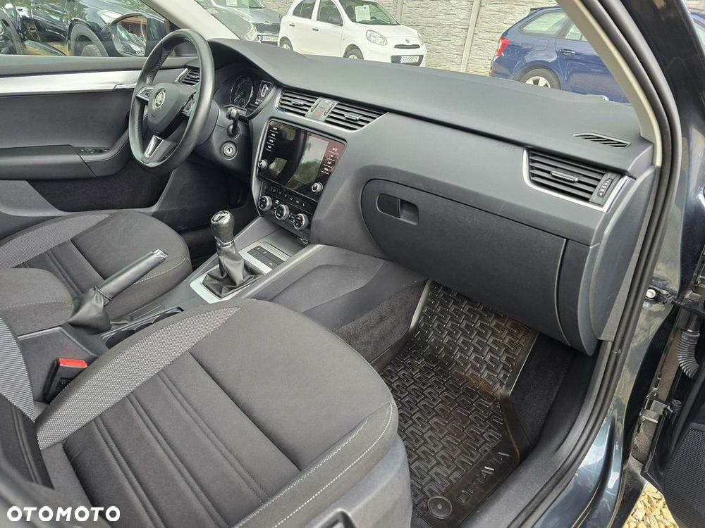 Skoda Octavia 1.5 TSI Business - 10