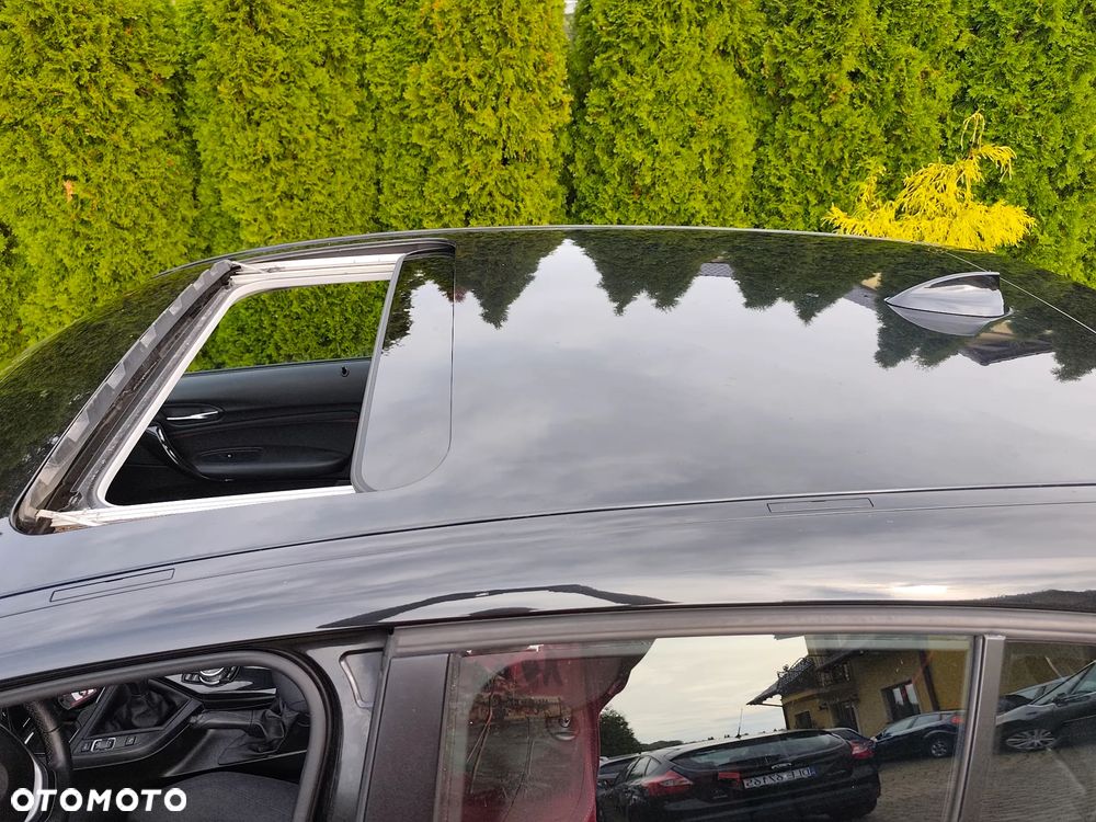 BMW Seria 1 120d Sport Line - 28