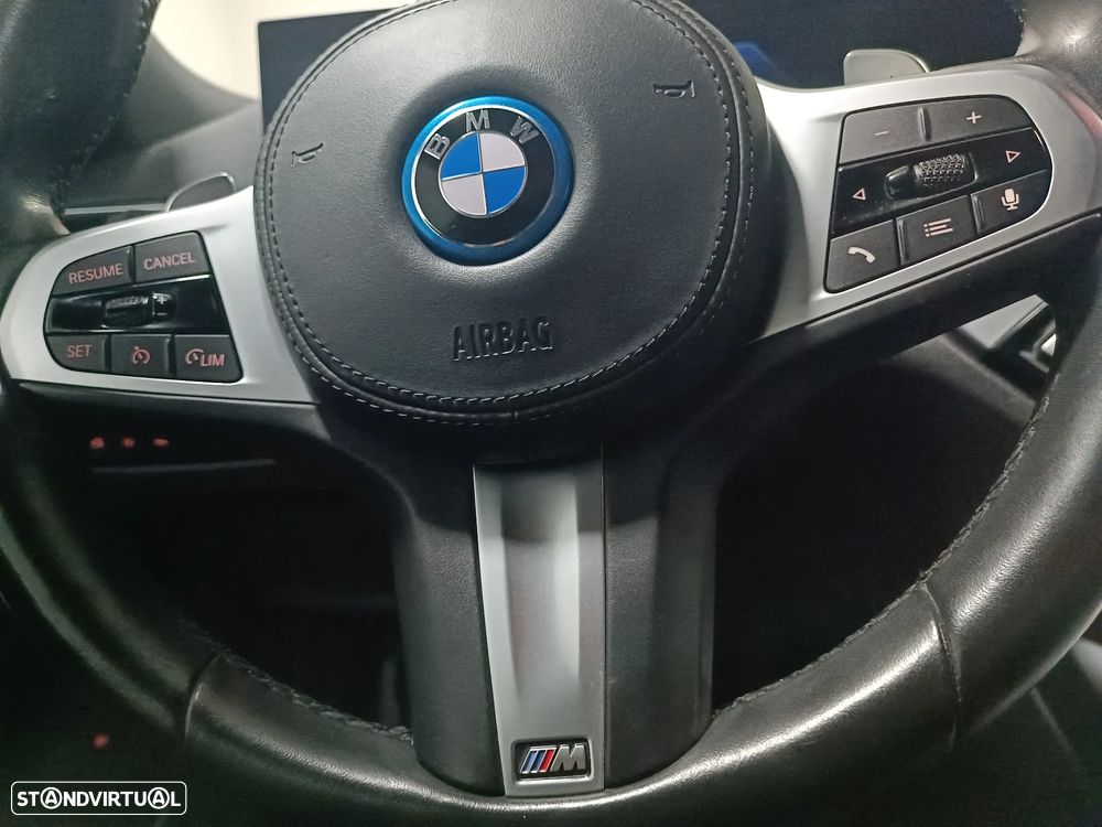 BMW 320 e Pack Desportivo M Auto - 18