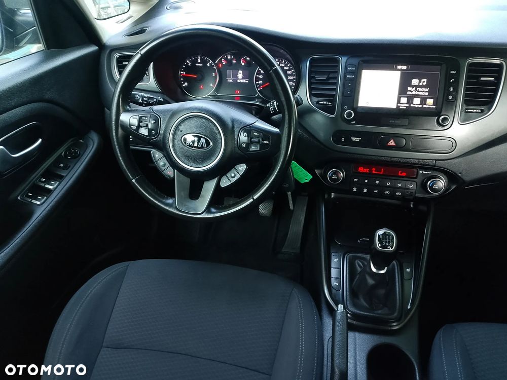 Kia Carens 1.7 CRDi M 7os EU6 - 5