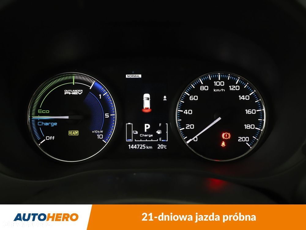 Mitsubishi Outlander - 20