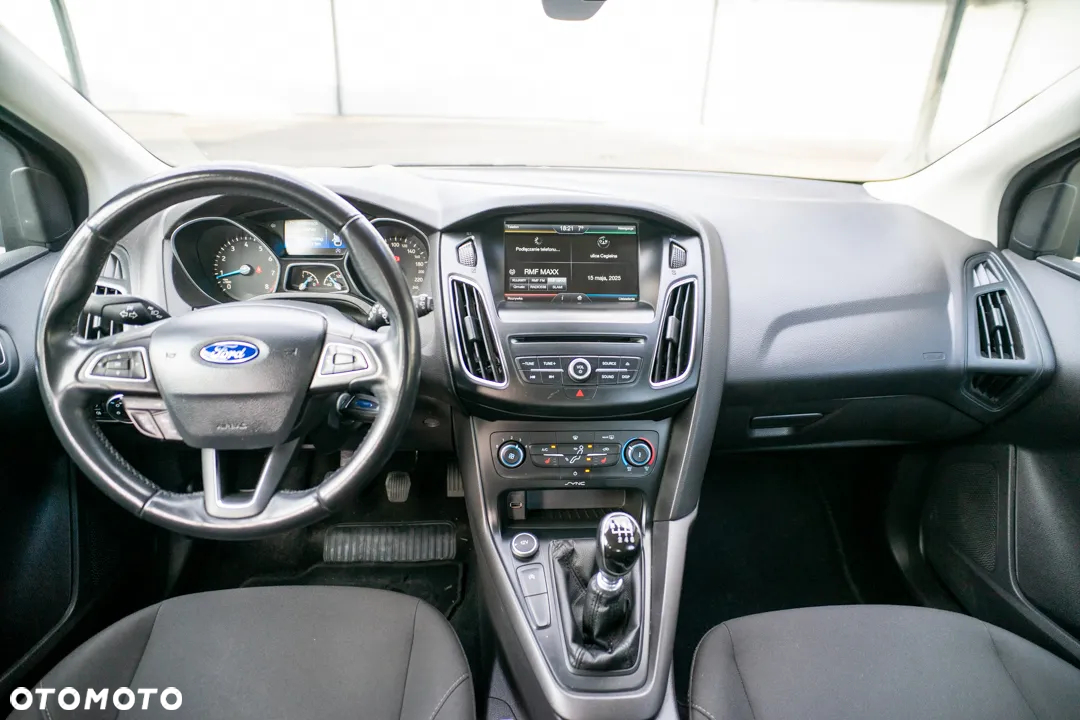 Ford Focus Turnier 1.5 EcoBoost Start-Stopp-System ACTIVE - 24