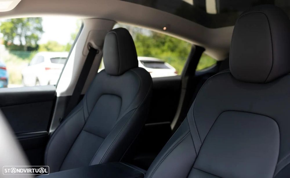 Tesla Model Y Standard - 15