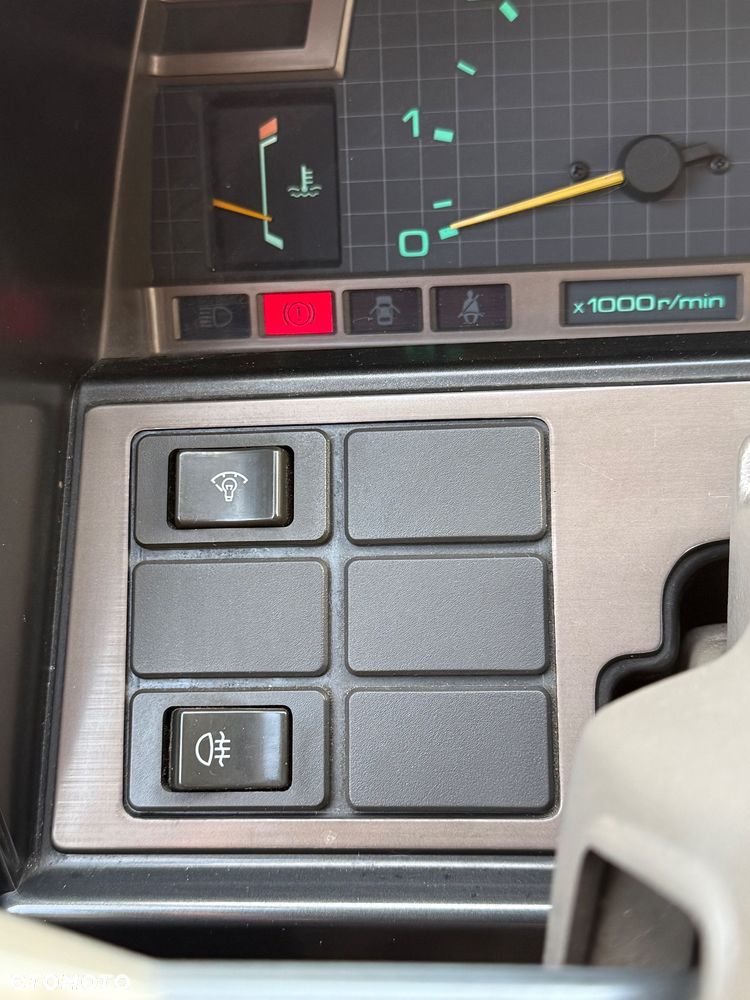 Nissan Laurel 2.8 GL D - 13