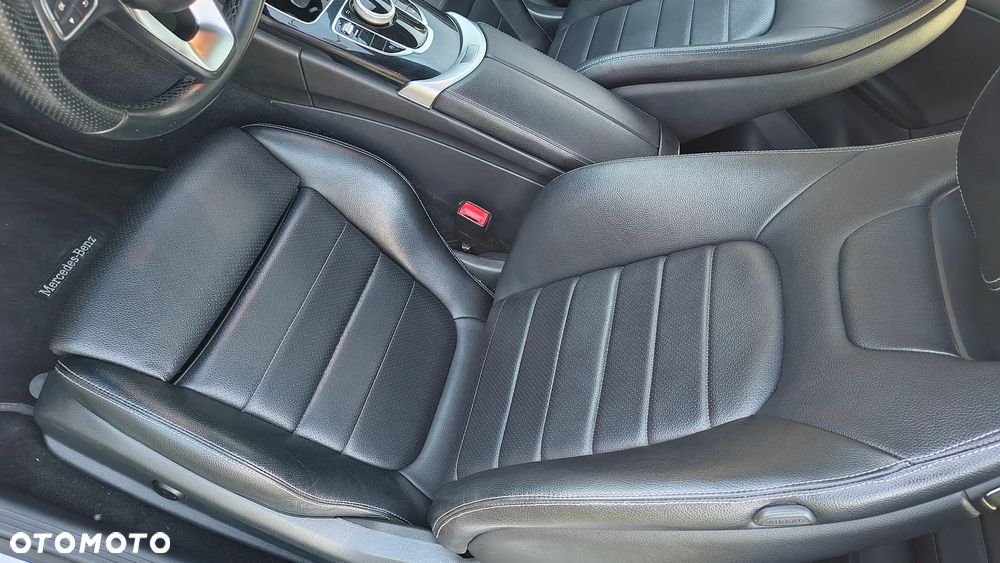 Mercedes-Benz Klasa C 300 7G-TRONIC AMG Line - 22