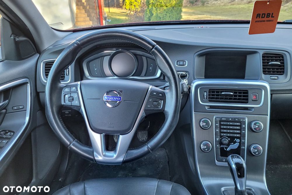 Volvo V60 D4 Drive-E Summum - 17