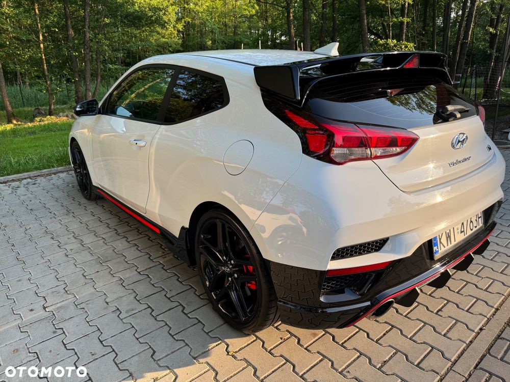 Hyundai Veloster - 5
