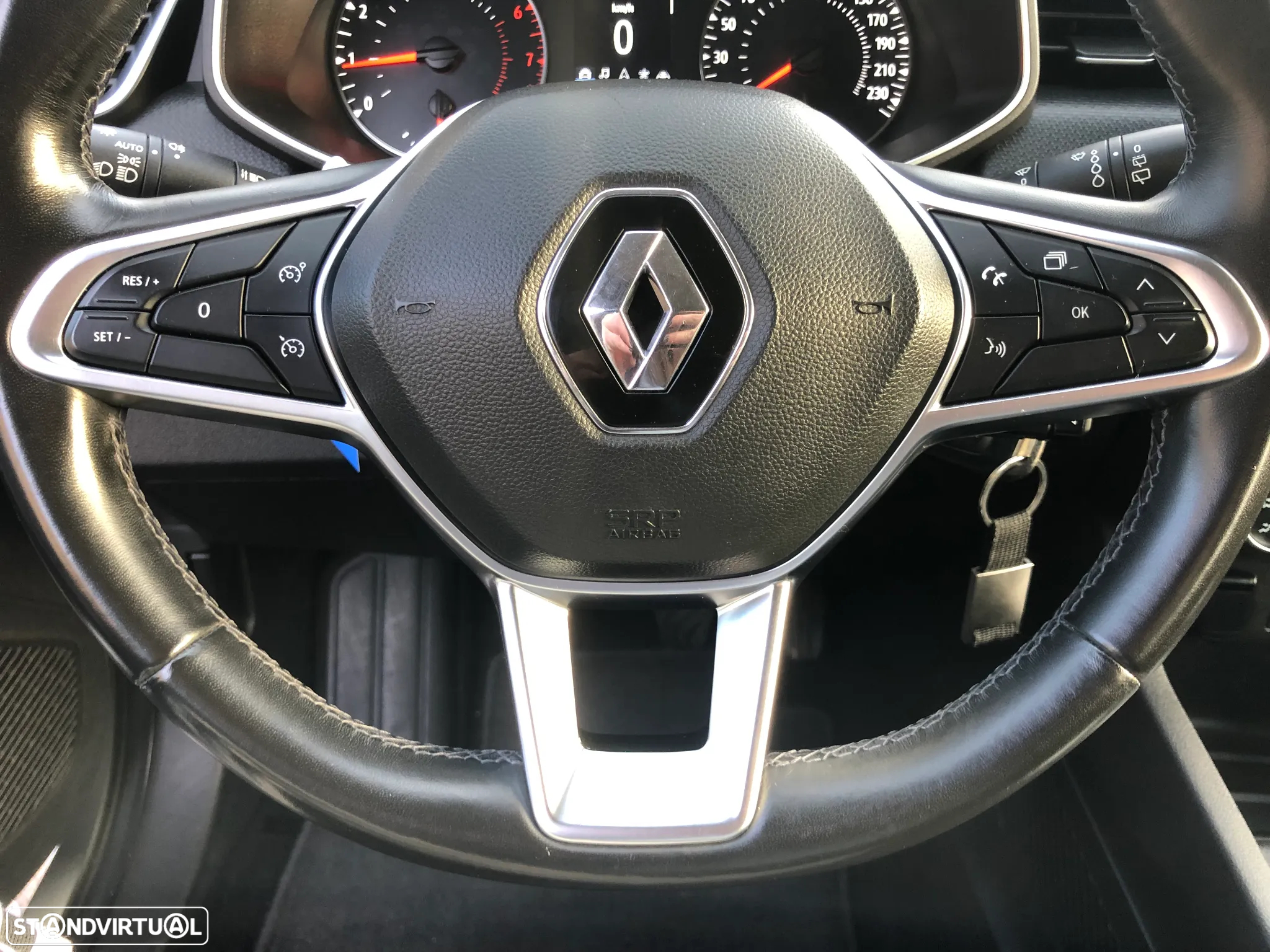 Renault Clio TCe 100 BUSINESS EDITION - 12