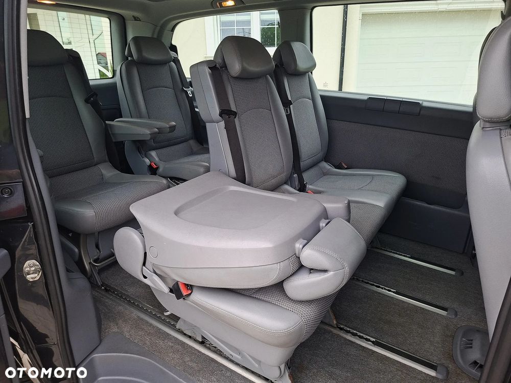 Mercedes-Benz Viano - 12
