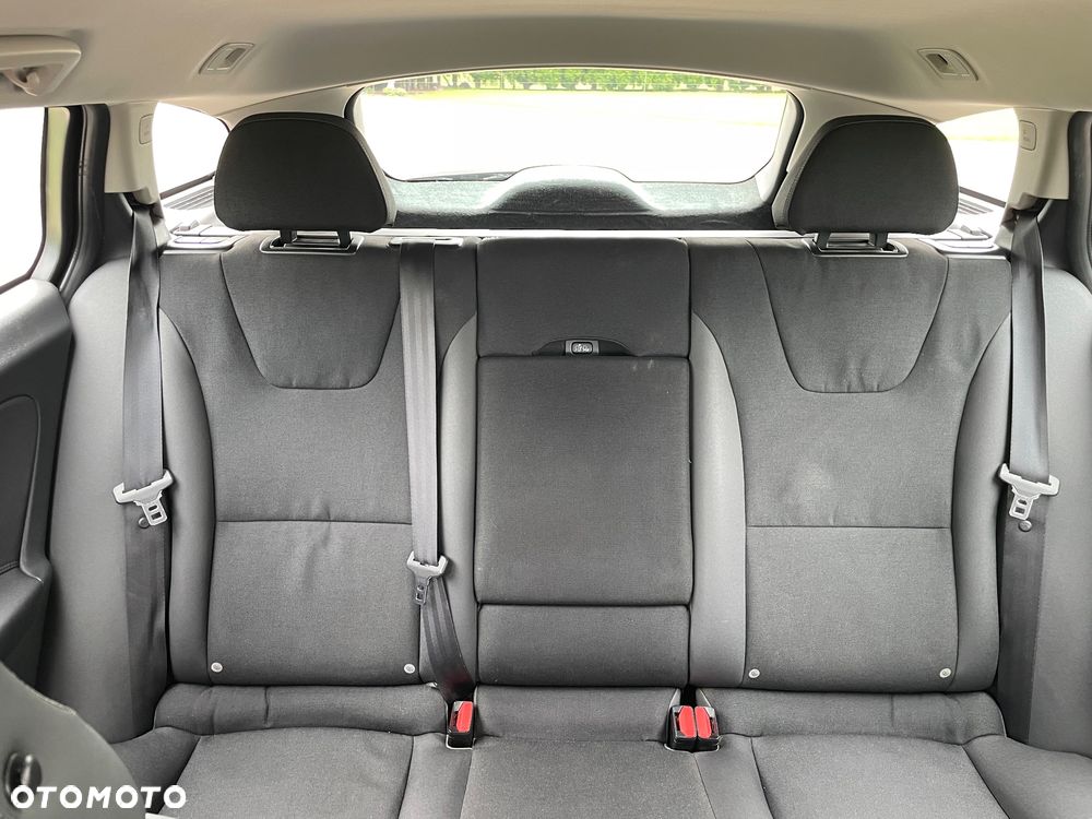Volvo V60 - 19