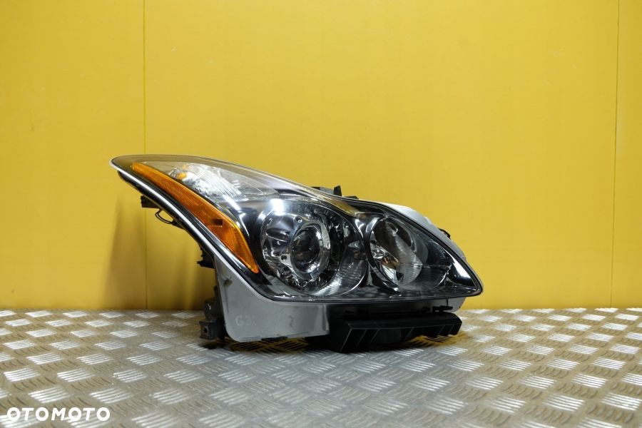 INFINITI G G37 V37 COUPE 2008- REFLEKTOR LAMPA XENON PRAWA CIEMNA USA - 1