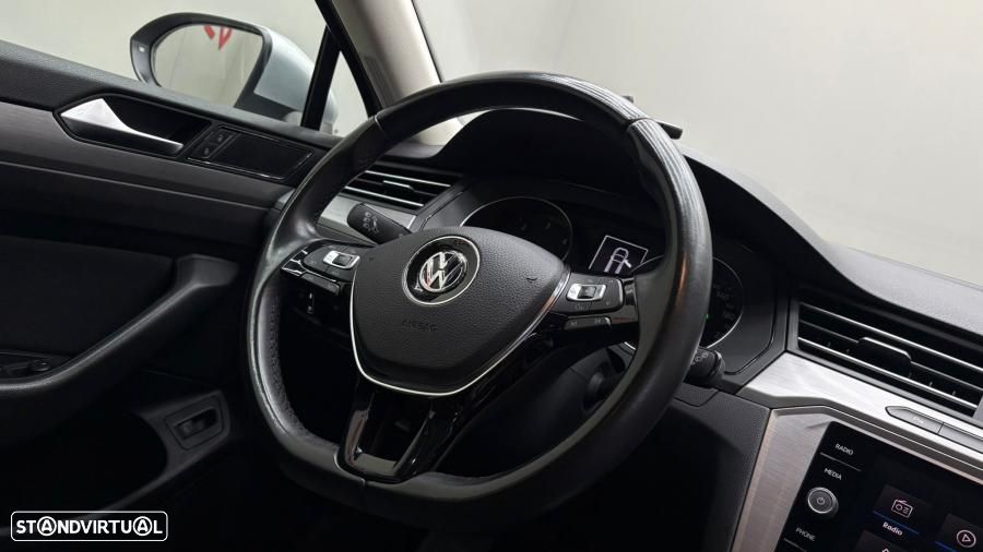 VW Passat Variant 1.6 TDI (BlueMotion ) DSG Trendline - 34